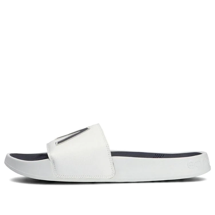 200 ICONS SANDALS