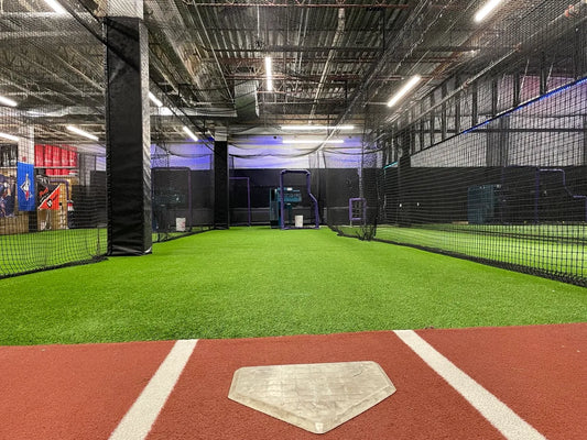 Cages de frappeur intérieures chez Plan de Match, Boucherville