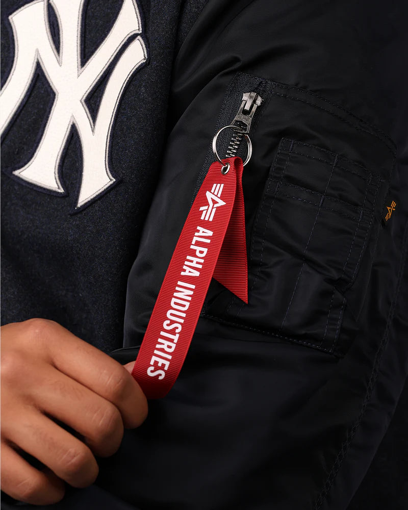 MANTEAU VARSITY MA-1 EN LAINE NAVY YANKEES ALPHA INDUSTRIES X NEW ERA